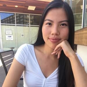 Meet your Posher, Claire